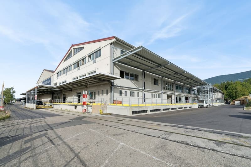 Dépôt de 1000 m² à louer - Onnens (10)