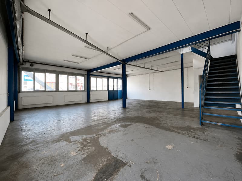 Laboratorio di 285m2 in affitto - Forel - Posizione centrale (7)