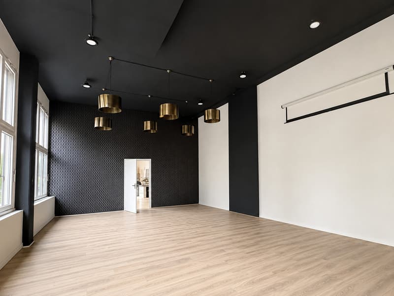 Space for Ideas - Bright Commercial Space (3)