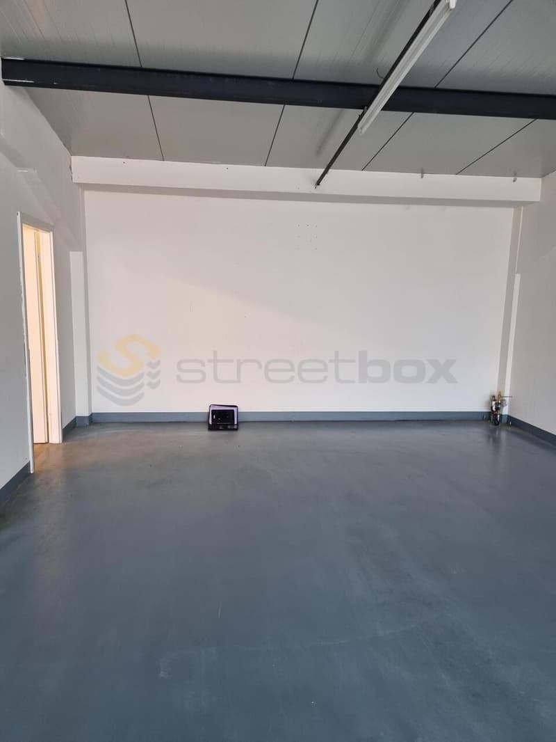 Dépôt de 120 m2 au premier étage - Box numéro 134 et 135 (3)