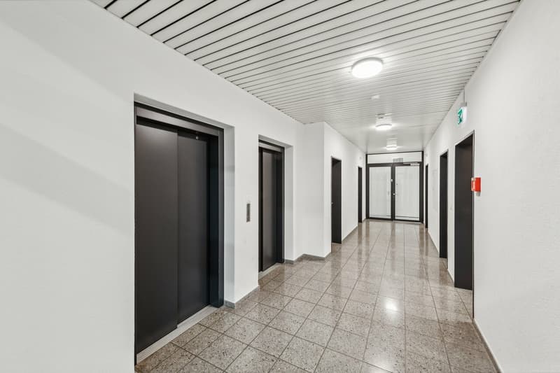 Flexible commercial space directly on the A1 - accessible, versatile (2)