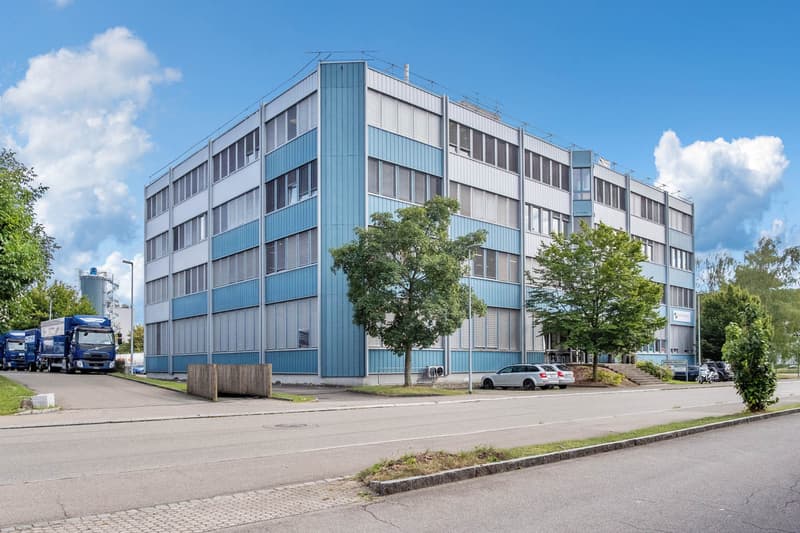 Flexible commercial space directly on the A1 - accessible, versatile (3)