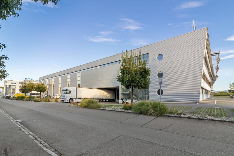 Repräsentative Liegenschaft für Gewerbe, Logistik und Büro (3)