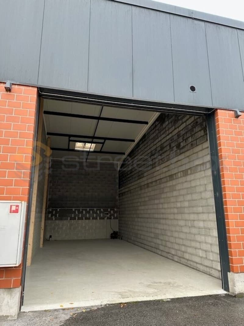 Streetbox de 60m² à louer - Box n82 (1)