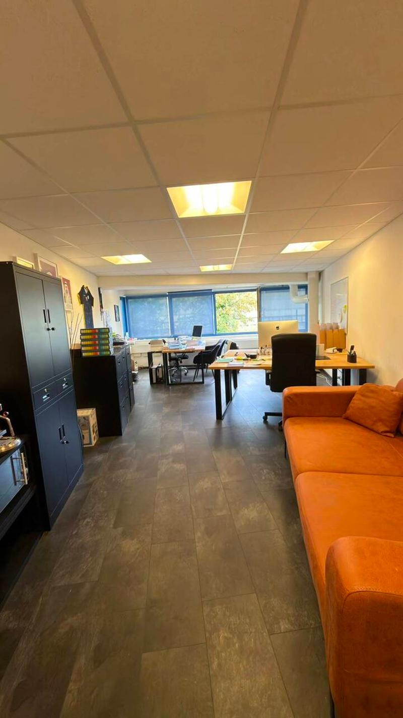 Situation optimale - Bureau de 37 m2 - Gare Lausanne (2)