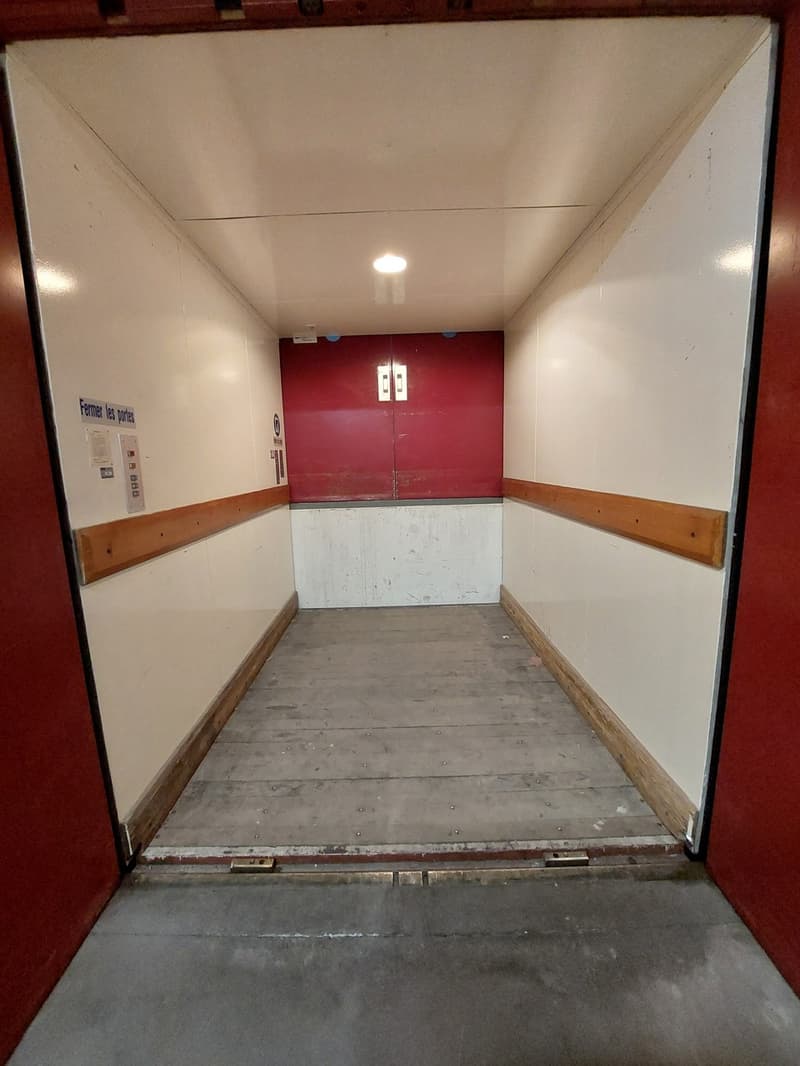Bureau 92m2 - excellente situation (6)