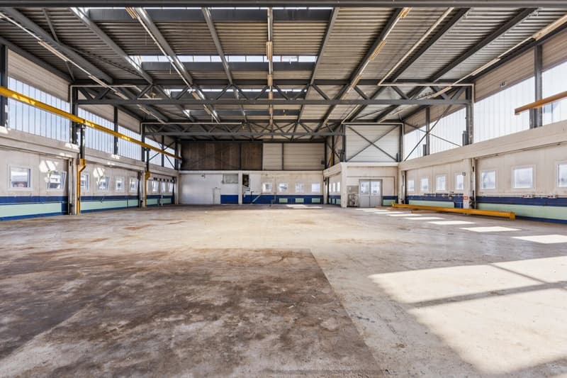 Gewerbehalle ideal für Produktion und Lagerung (2)