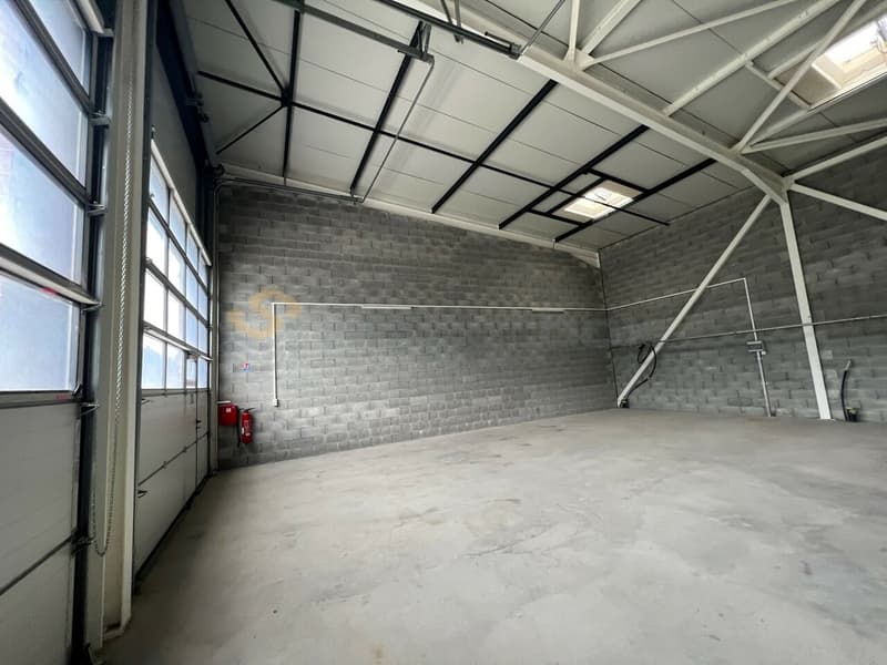 À louer de suite ! 120 m2 de plain-pied ! Gratuités de loyers ! (4)