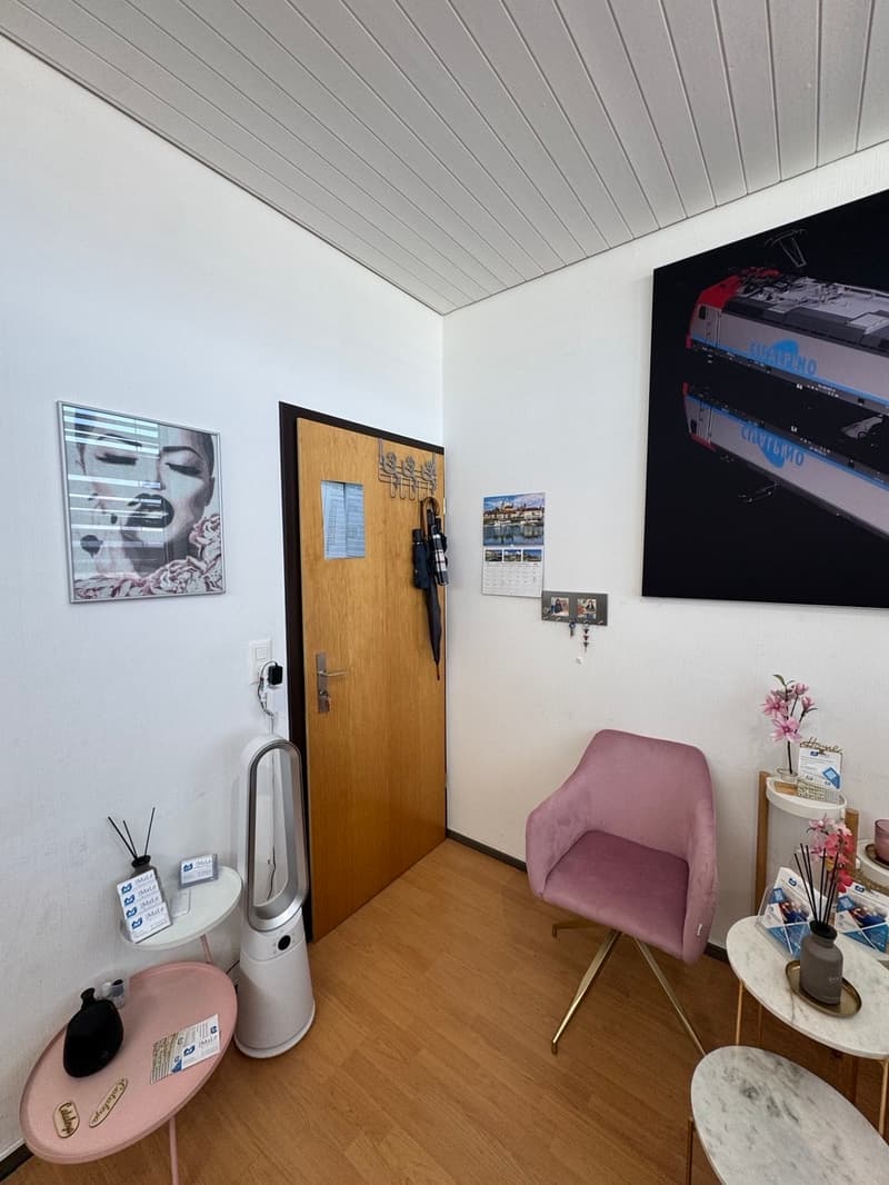 Helle Arbeitsräume mit natürlichem Charme (2)