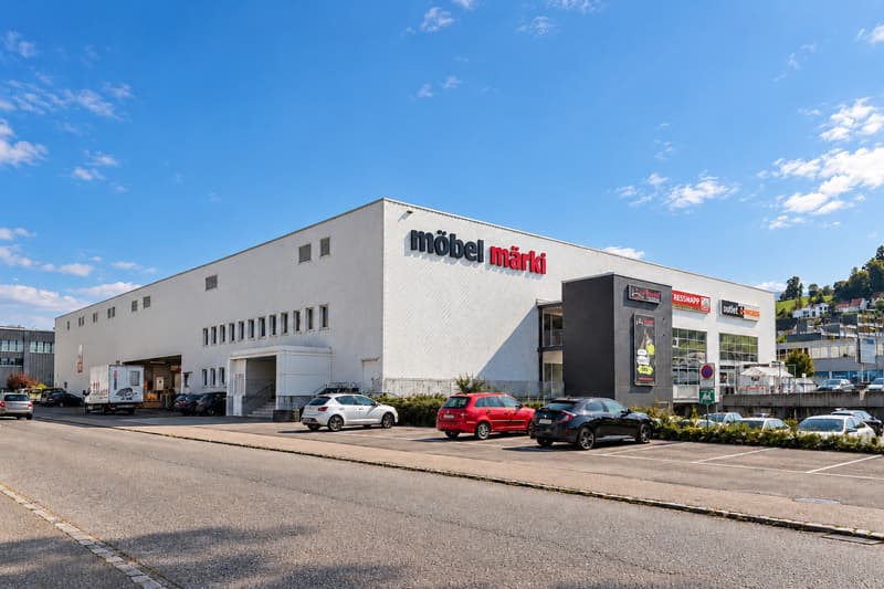Attraktive Retailfläche an frequenzstarkem Standort in Dierikon (3)