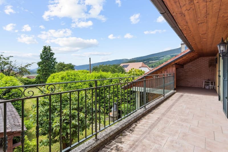 Propriété au charme authentique, finitions soignées et grand jardin (11)