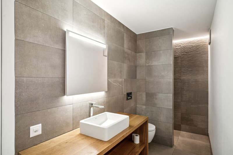 Exceptional property with two apartments and panoramic views! (11)