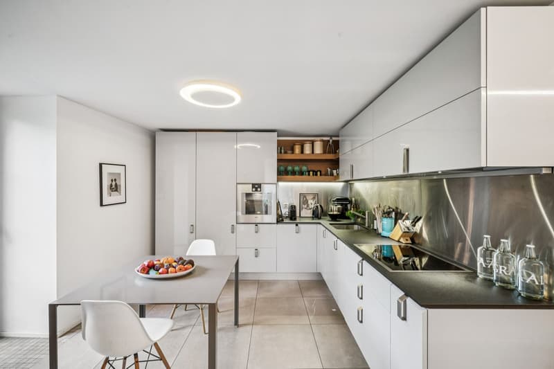 Exceptional property with two apartments and panoramic views! (4)