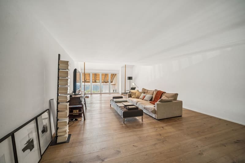 Exceptional property with two apartments and panoramic views! (5)