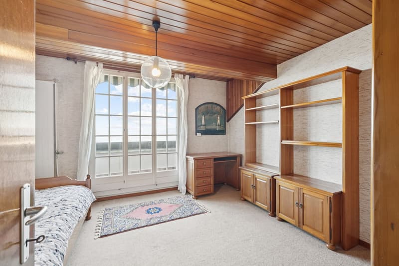 Beautiful individual property with 9.5 rooms! (7)