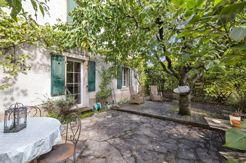 Character village house with rental potential and extension possibilities (1)