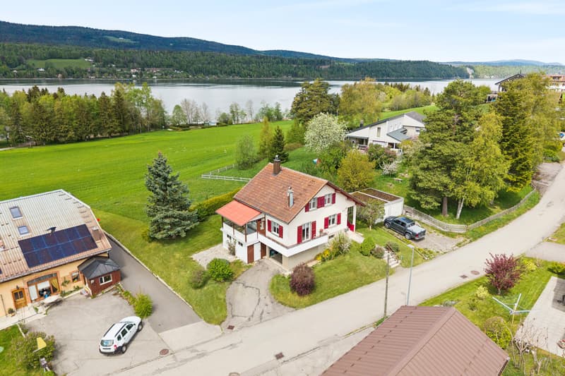 Character Villa with Lake View - In the Heart of the Joux Valley (5)