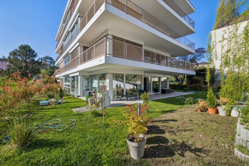 Magnifico 4.5 locali con ampia terrazza e giardino privato a Ecublen (1)