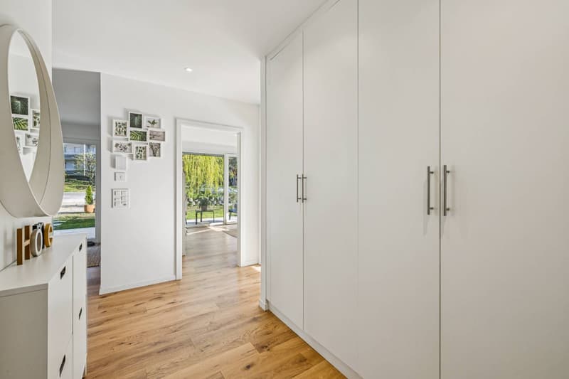 Magnifico 4.5 locali con ampia terrazza e giardino privato a Ecublen (6)