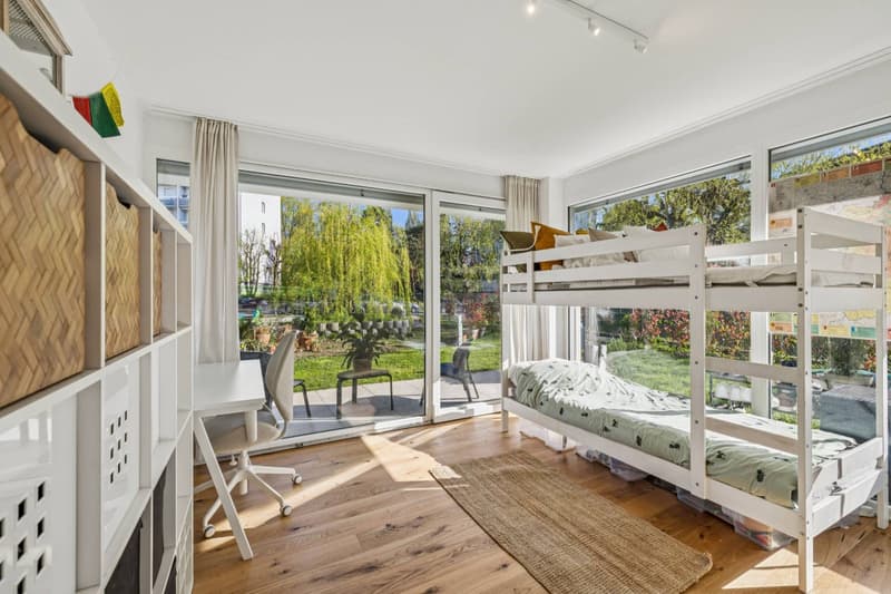 Magnifico 4.5 locali con ampia terrazza e giardino privato a Ecublen (8)