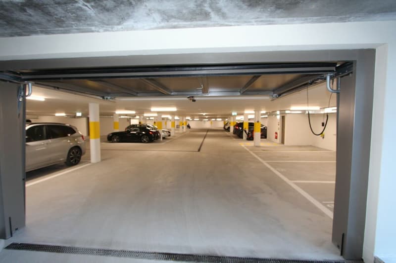 Nuovi posti auto in parcheggio sotterraneo nel centro del villaggio (2)