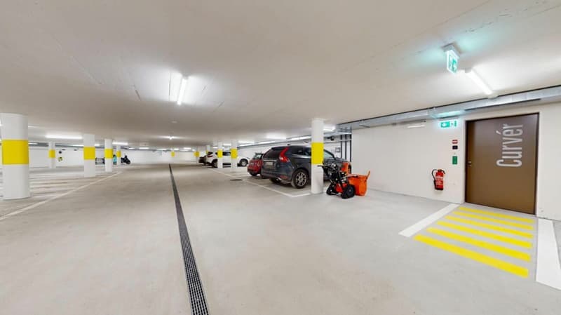 Nuovi posti auto in parcheggio sotterraneo nel centro del villaggio (3)