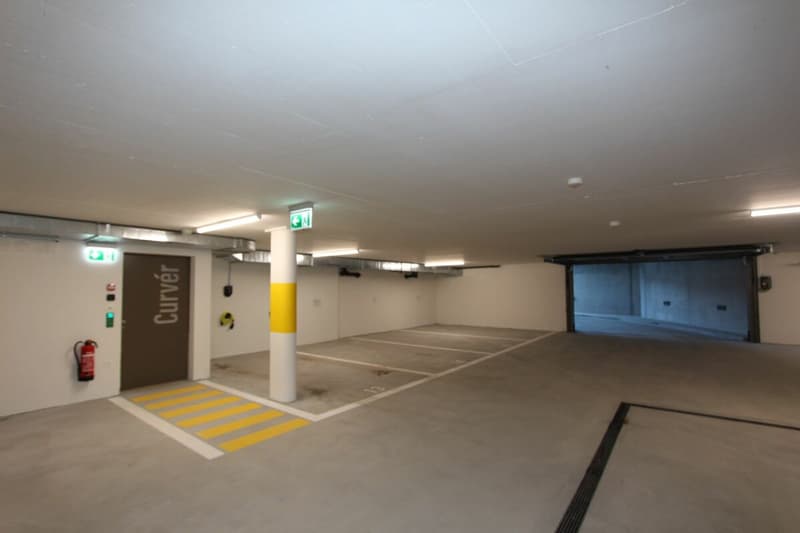 Nuovi posti auto in parcheggio sotterraneo nel centro del villaggio (5)