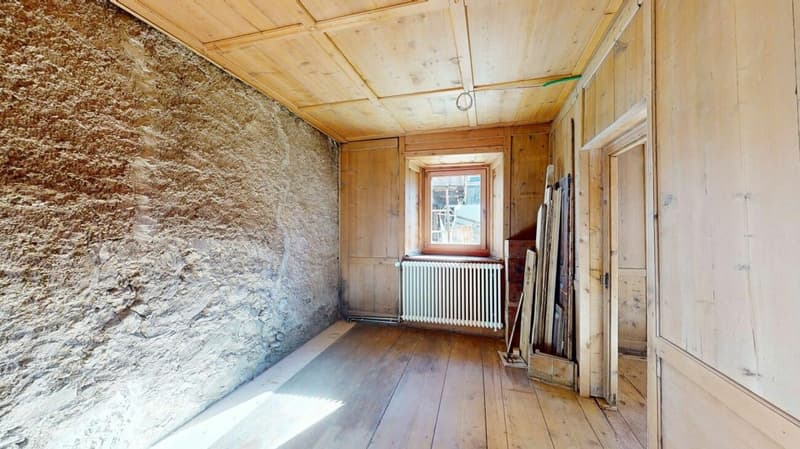 Maison historique multifamiliale avec grand étable à Tinizong (9)