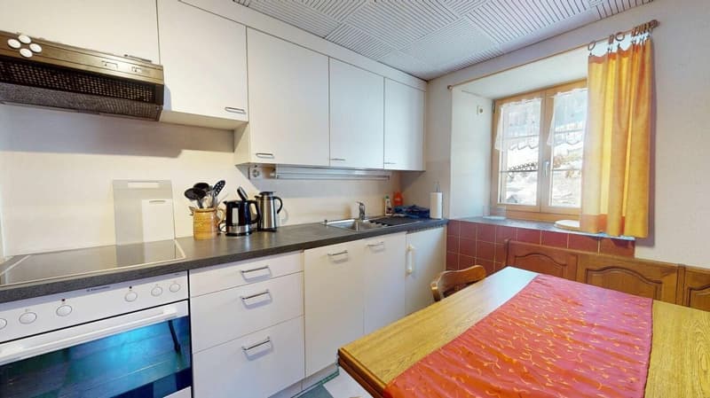 Immeuble d'appartements avec 3 logements (3)