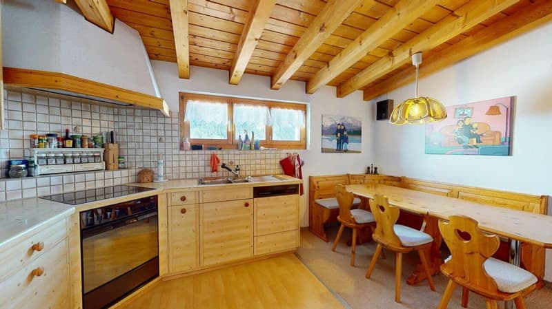 Appartement mansardé de 3,5 pièces avec une vue de rêve sur le Val Surses (6)