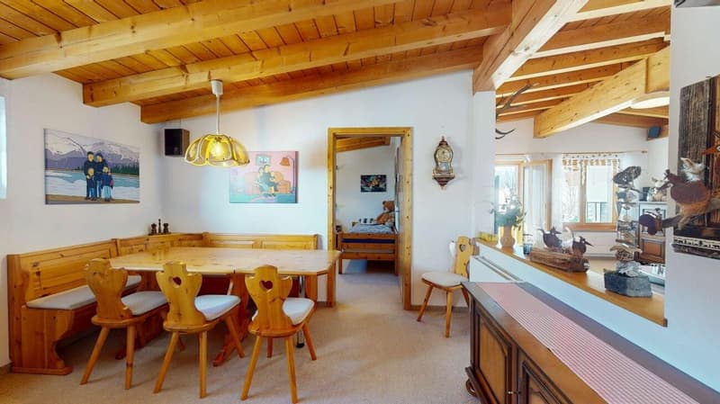 Appartement mansardé de 3,5 pièces avec une vue de rêve sur le Val Surses (4)