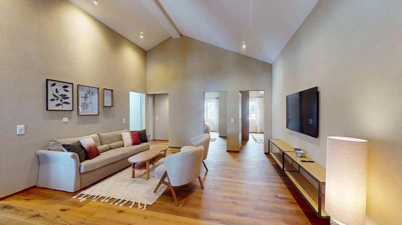 4.5 room attic apartment with management in Tgesa Romana (2)