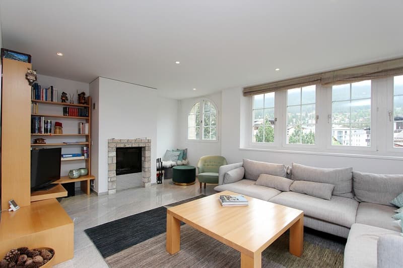 Exklusive 5.5 Zimmer-Ferienwohnung zur Dauermiete (1)