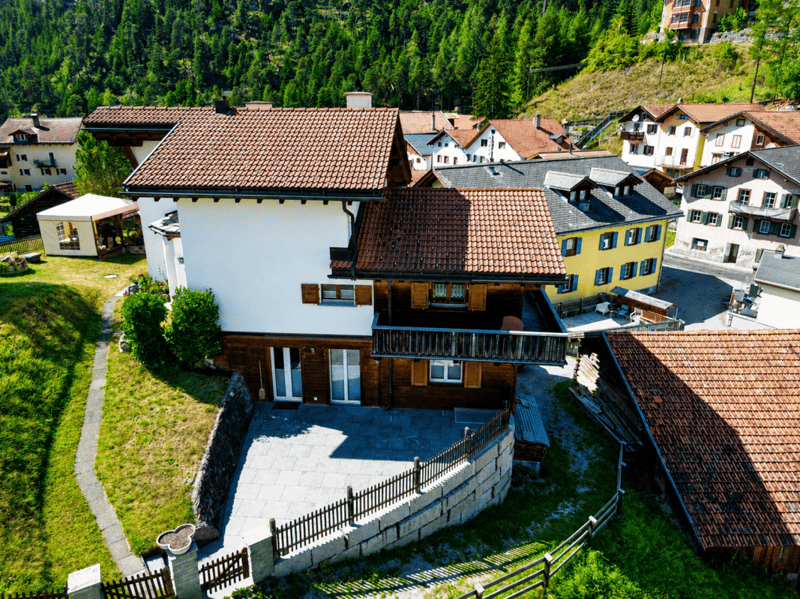 Grosszügige 3.5 Zimmerwohnung mit schönem Sitzplatz (11)
