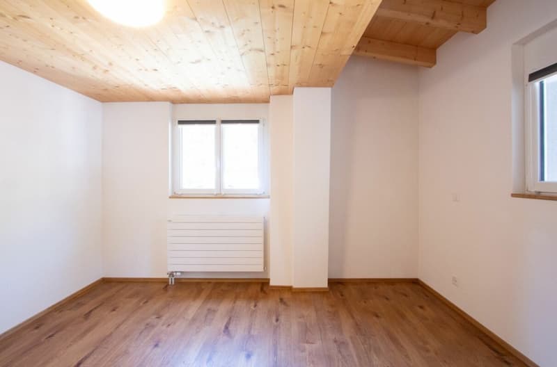 Grosszügige 3.5 Zimmerwohnung mit schönem Sitzplatz (4)
