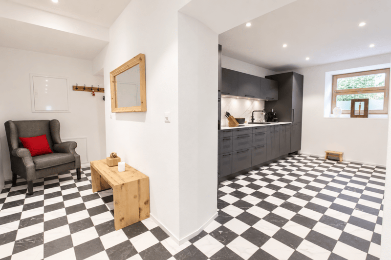 3.5 Zimmerwohnung mit extravagantem Innenausbau (4)