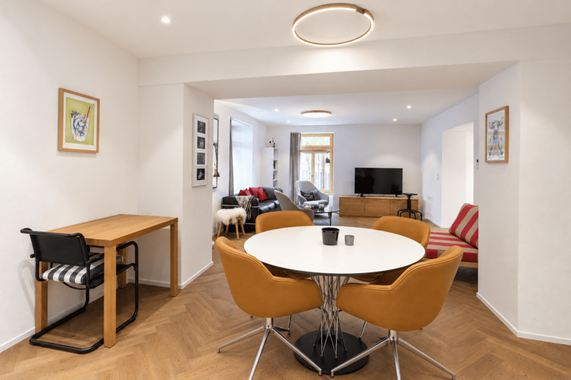 3.5 Zimmerwohnung mit extravagantem Innenausbau (5)