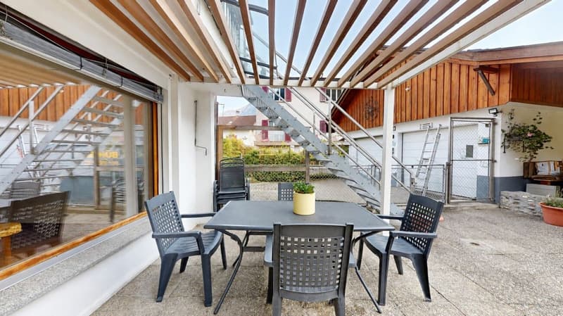Einfamilienhaus mit Einliegerwohnung und grossem Garten (16)