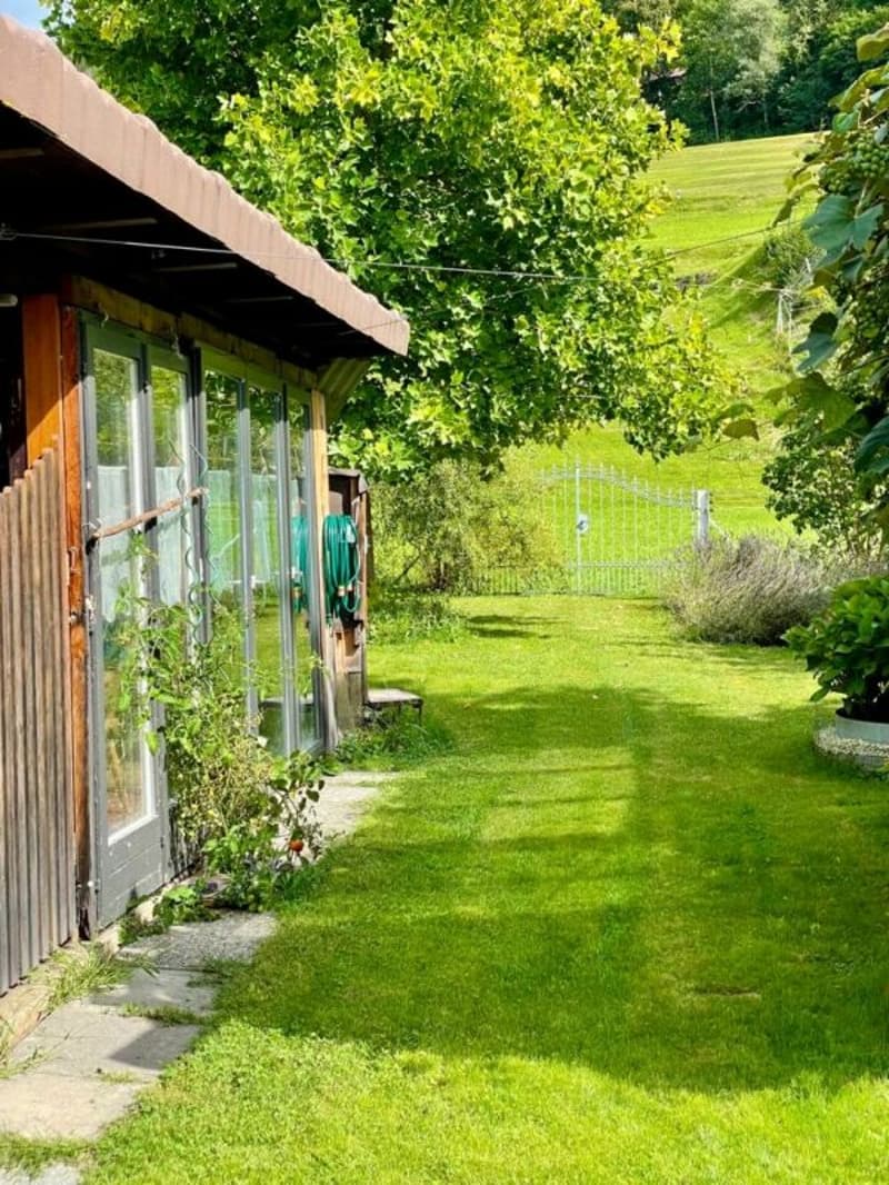 Einfamilienhaus mit Einliegerwohnung und grossem Garten (22)