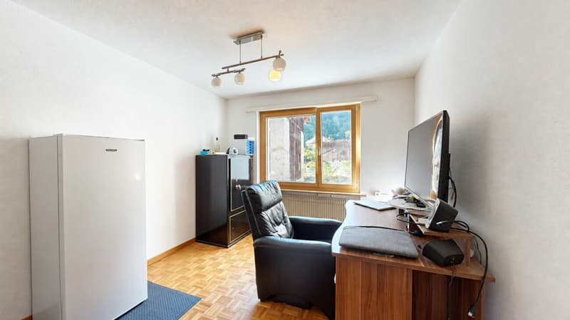 Einfamilienhaus mit Einliegerwohnung und grossem Garten (9)