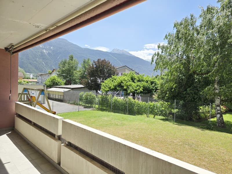 In the center - bright and ideally located (1)