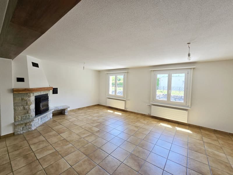 5,5 Zimmer renoviert mit großzügigen Räumen (4)