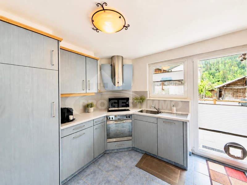MAGNIFICENT HOUSE COMBINING CHARM, COMFORT AND PRIVILEGED ALPINE SETTING (2)