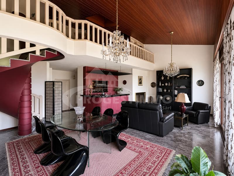 Exceptional Apartment in the Prized Gravelone Neighborhood (2)