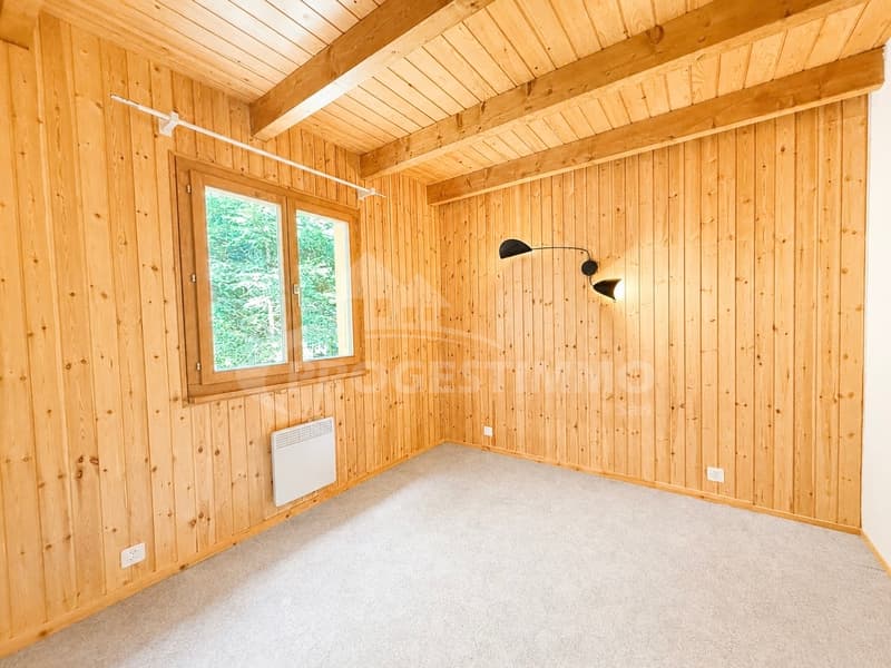 CHARMING CHALET WITH EXCEPTIONAL PANORAMIC VIEW (4)