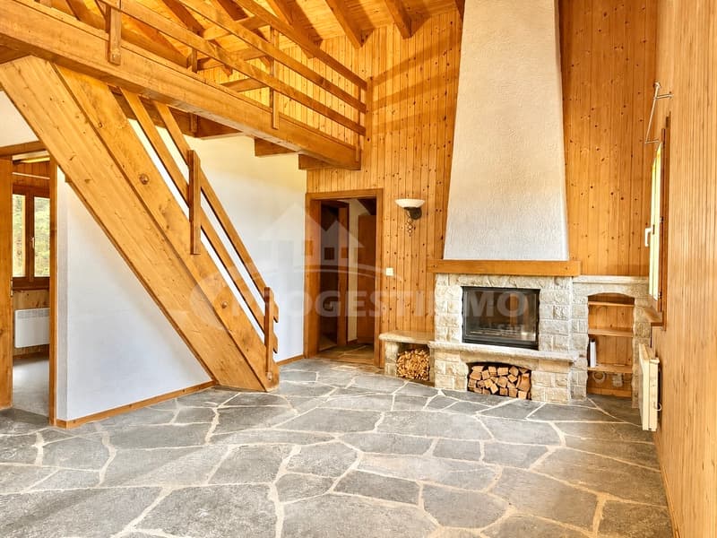 CHARMING CHALET WITH EXCEPTIONAL PANORAMIC VIEW (2)