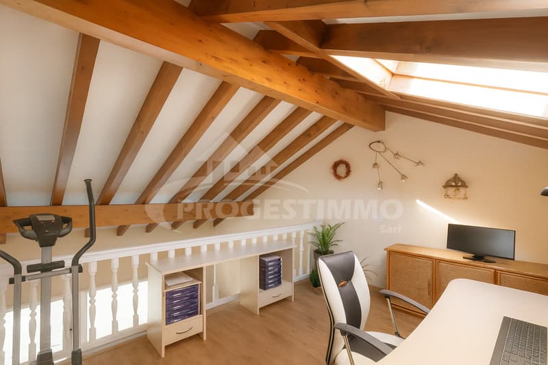 UN VÉRITABLE COUP DE COEUR, MAISON LUMINEUSE AVEC PANORAMA EXCEPTIONNEL (7)