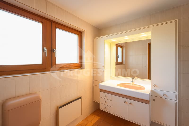UN VÉRITABLE COUP DE COEUR, MAISON LUMINEUSE AVEC PANORAMA EXCEPTIONNEL (3)