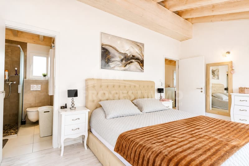 A rare property combining character, space, and quality (6)