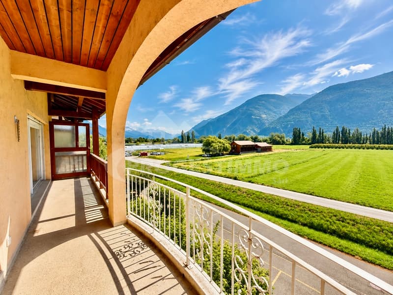 BRIGHT DUPLEX IN SAILLON (12)